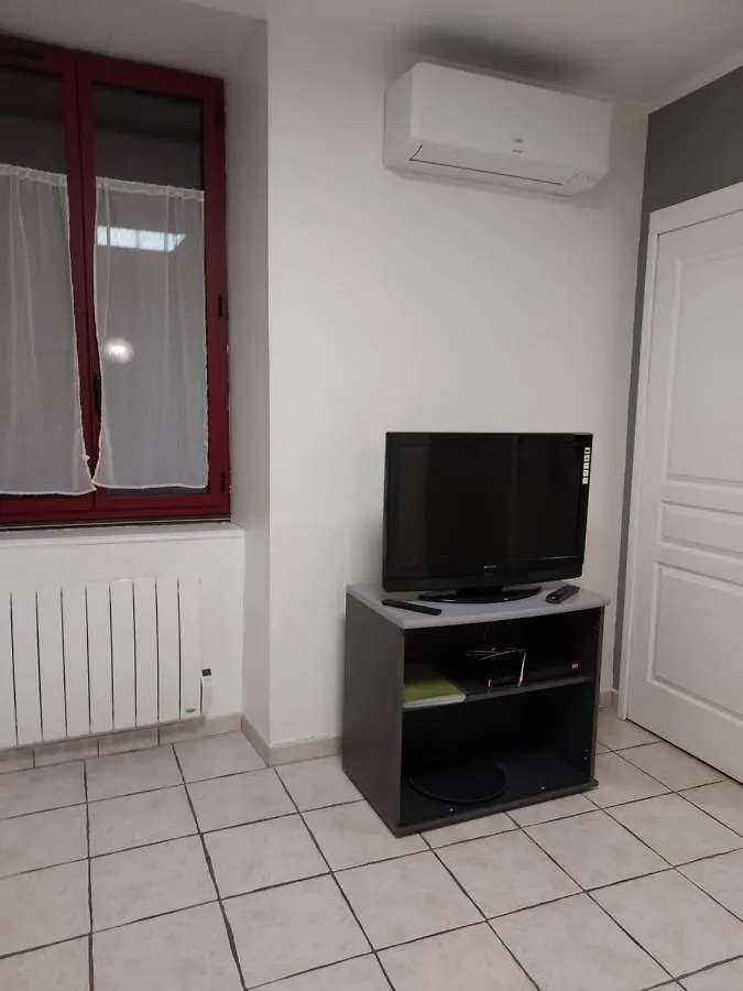 Studio En Residence Parking Couvert Gratuit Peyraud 0*,  France